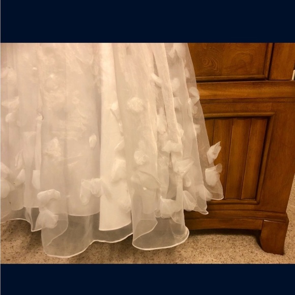 David's Bridal White Sleeveless Spaghetti Strap A-Line Dress - Picture 3 of 5